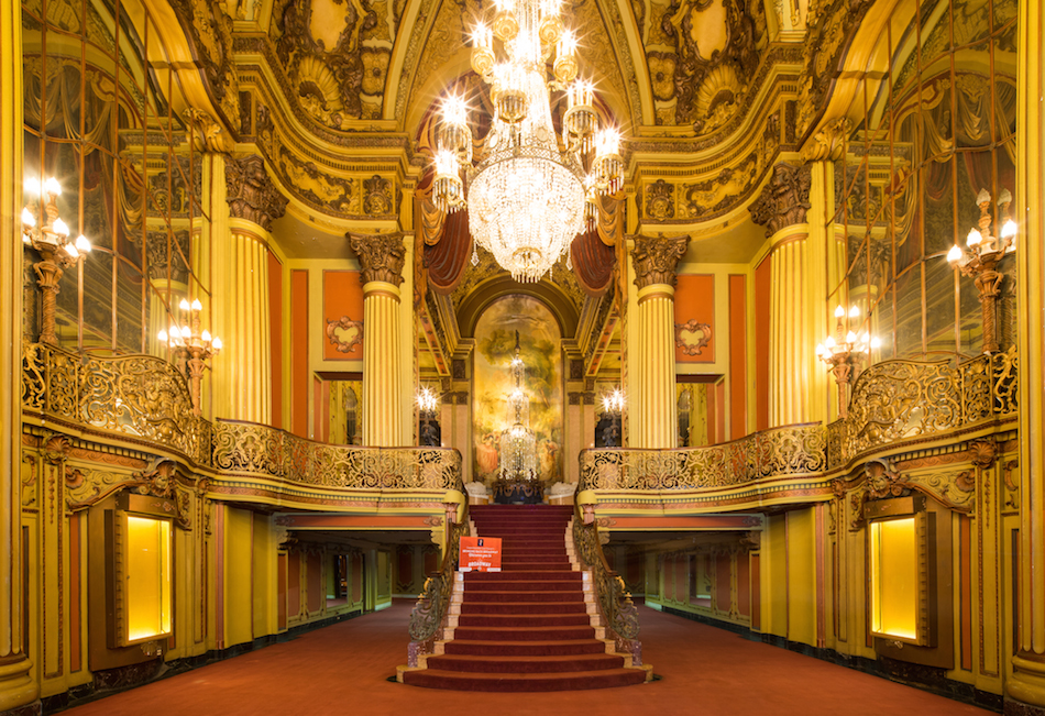 Los Angeles Theatre