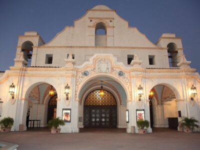 San Gabriel Mission Playhouse
Updated: 19th August 2020
The City of San Gabriel is considering several options for the future of the Mission Playhouse, including full closure.
Click here for more info.