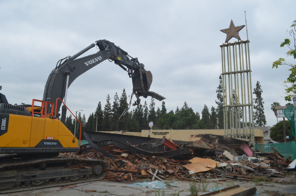 Star Theater, La Puente
Updated: 17th June 2019
S. Charles Lee’s one-of-a-kind Star Theater was demolished this morning to make way for 22 condos.
LAHTF is working behind the scenes to try to save the iconic neon Star sign, but the theatre is gone.  Click here for more info.